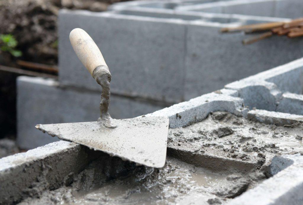 nuzhno polivat beton 919D6A